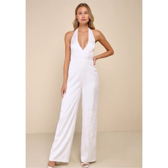 Lulu NWT Elegant Aspect Ivory Floral Jacquard Halter Wide-Leg Jumpsuit - Picture 1 of 6